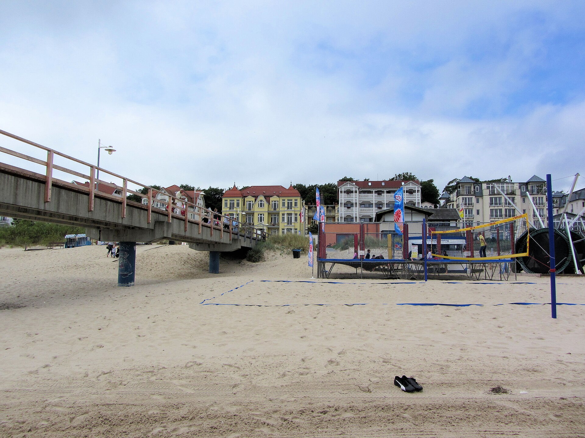 Seebrücke und Strand von Bansin auf Usedom